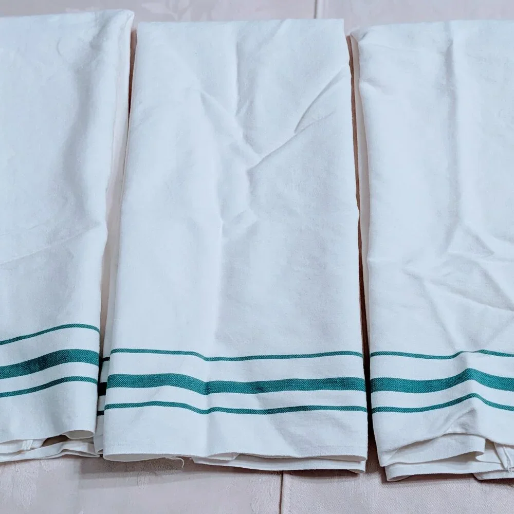 VTG Lot of 10 St. Patrick’s Day Kitchen Linens/Apron Dunroven & NOS Kendall
